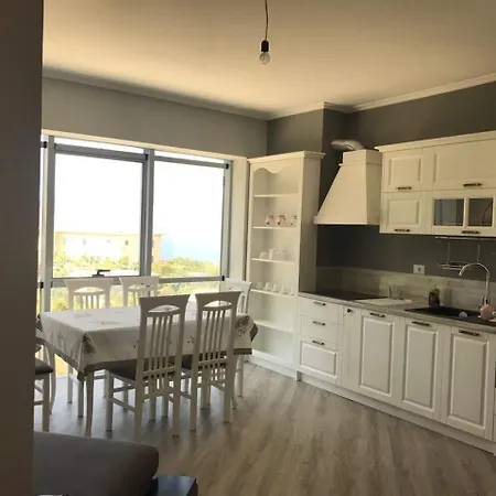 Shtepia E Ervinit Appartement *