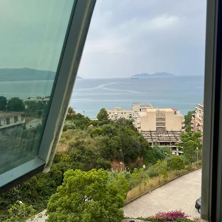 Shtepia E Ervinit * Vlorë
